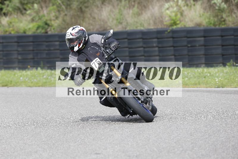 /53 16.09.2025 Track Day Domi Aegerter ADR/Gruppe gruen/75